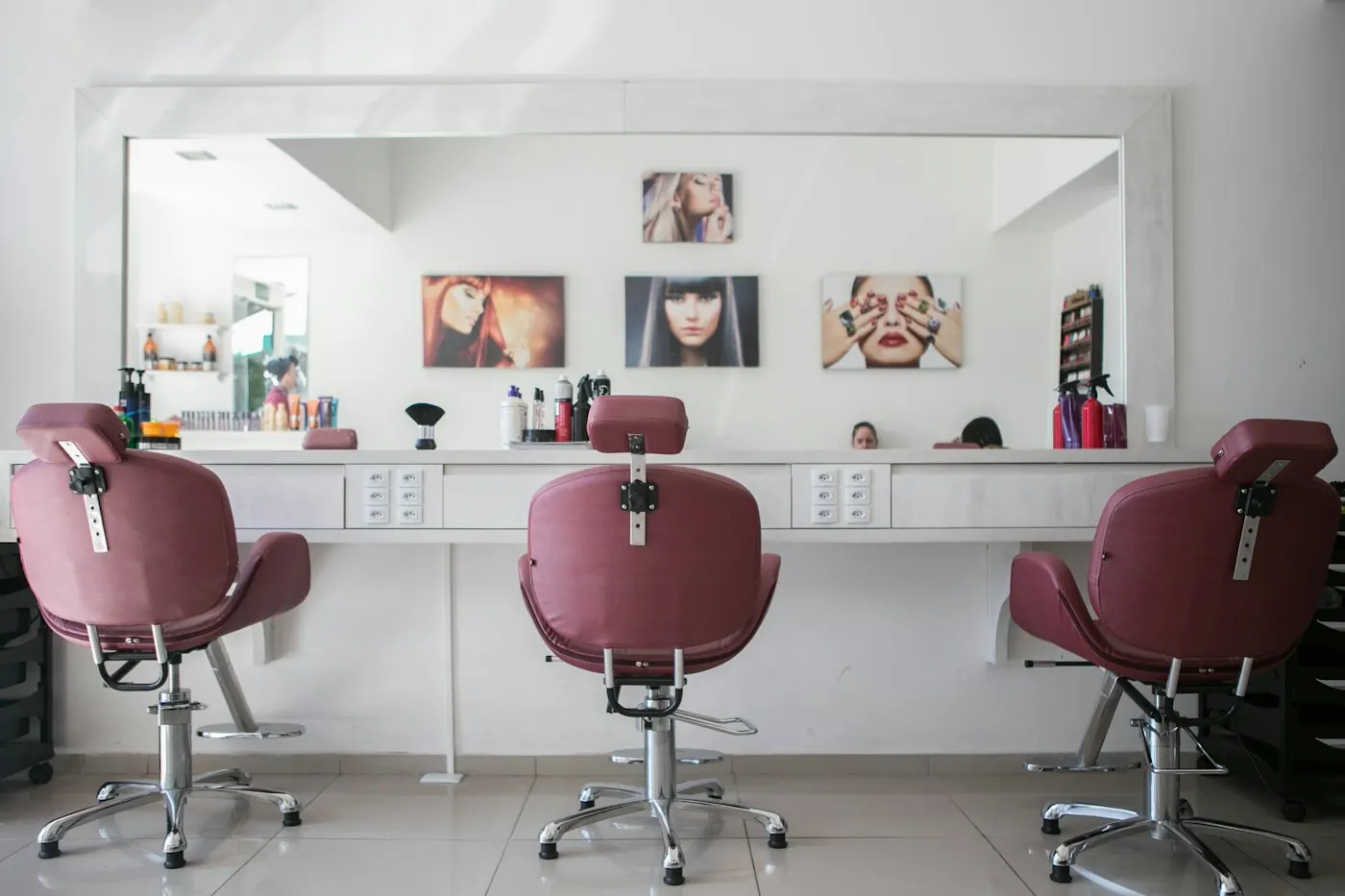 Wnętrze salonu Atelier Nova